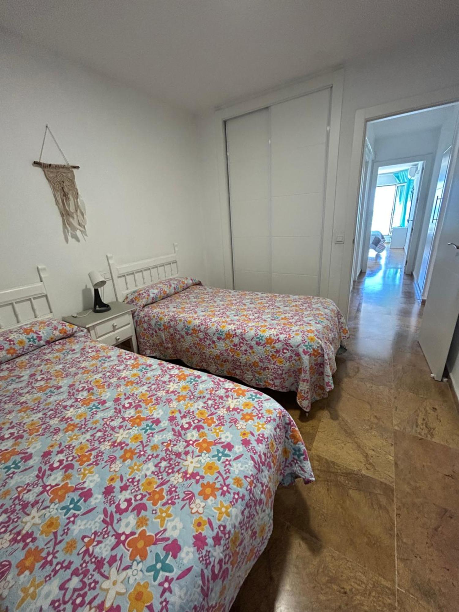 Apartamento Frente Al Mar,Primera Linea De Playa Rincón de la Victoria Exterior foto